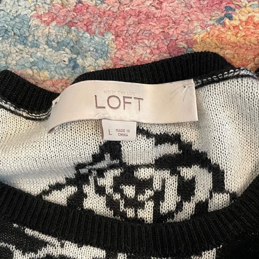 Rose Sweater - Picture 2 of 3